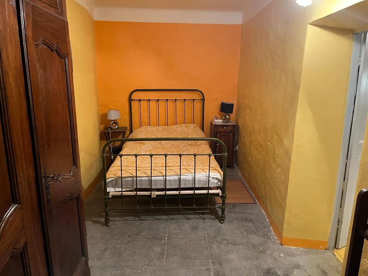 Logement Atypique Tout En Pierre La Coucourde 0*,  Franciaország